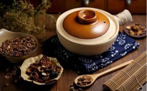 甲状腺结节患者|患上甲状腺结节不能吃葡萄?医生:结节想消散,3种水果要远离