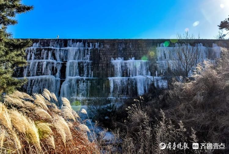 快看！日照五莲龙湫峡冰挂瀑布好美，仿若进入另一个世界|情报站| 五莲