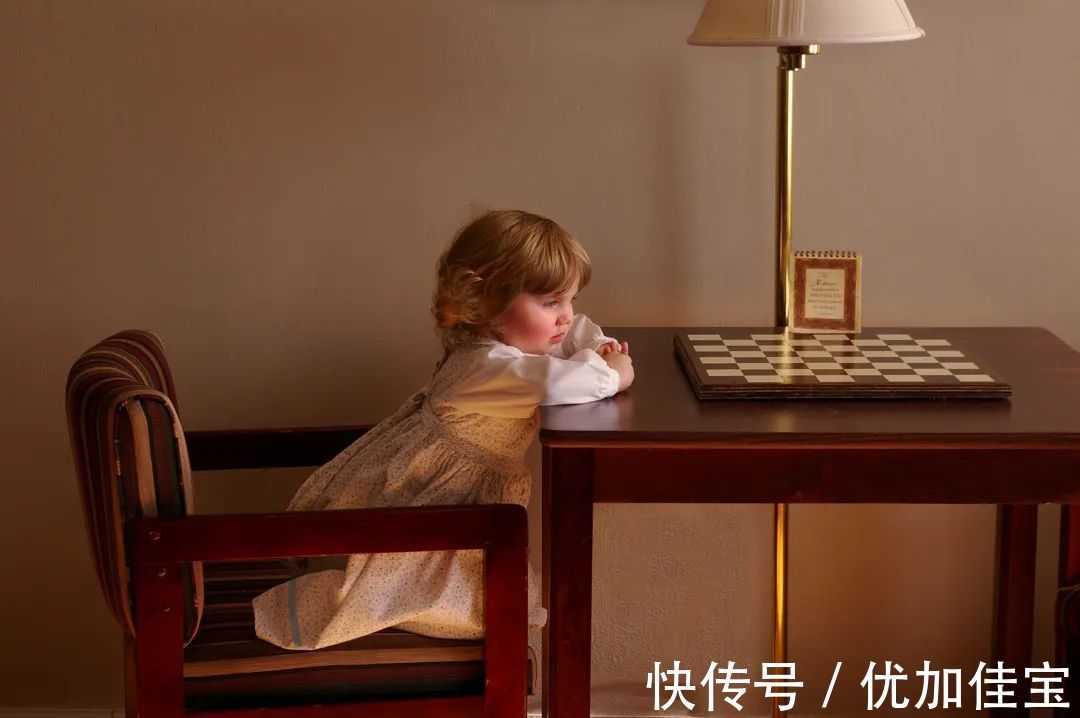 独特性|孩子喜欢上了“孤独”，正常吗？不会是“自闭症”吧？