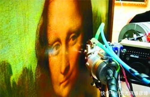 《蒙娜丽莎》镜像翻转后,露出神秘的第二张脸,网友:笑容去哪了