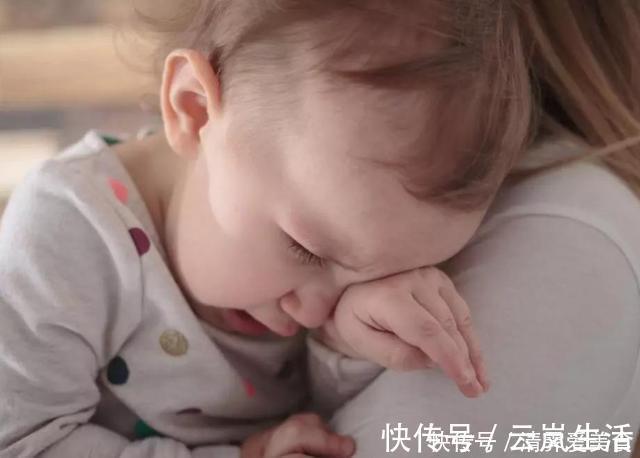 纸尿裤|孩子是用尿不湿还是尿布好?网友分享:现在后悔的只想打自己