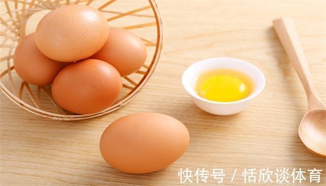 高盐食物|血压高的人不能吃鸡蛋？提醒：除了鸡蛋，这几物建议远离