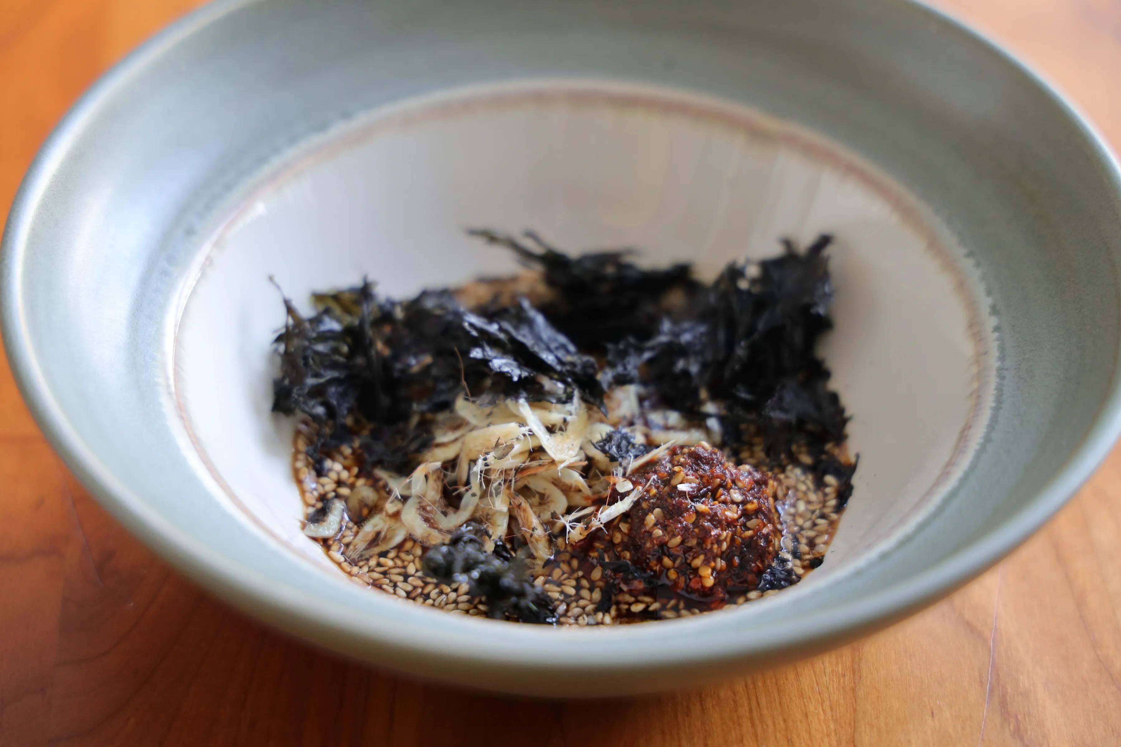 大雪将至，没有什么比一碗酸汤水饺更过瘾，酸辣爽口更开胃，超赞