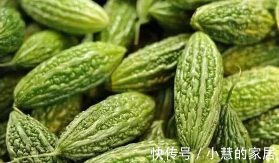 冬病夏治|苦瓜炒鸡蛋怎样做才好吃，苦瓜不苦，鸡蛋嫩滑，简单易学了解下！