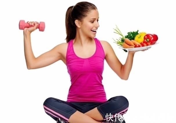 身体|女人中年后,身体感到4种不适,或是提醒你即将进入“闭经”期