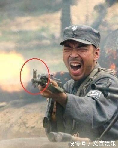 |让人尴尬的明星穿帮照,一个比一个搞笑,你能坚持到第几个