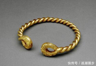 颈圈|闰土的项圈竟然这么时髦?盘点5种你绝对眼熟但分不清的颈饰……