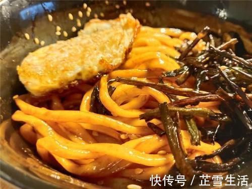 口感|葱油拌面原来这么简单,这么做口感筋道一点也不坨,一周也吃不够