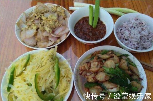 家里来了客人,农村和城里最大的区别是什么服气了