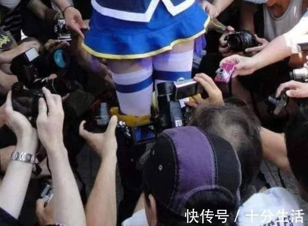 裙底|漫展上不能做的这几件事,偷拍裙底惹众怒,公然撩衣就过分了