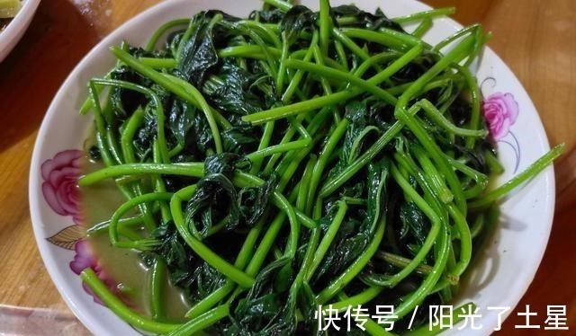 晒娘家晚餐,有肉有海鲜,青菜豆腐齐上桌,大人小孩吃得香!