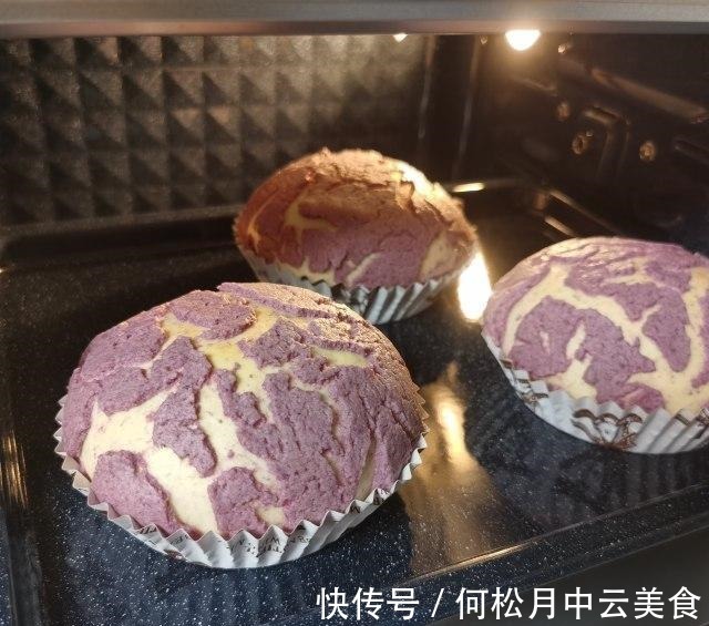 美食天下|脆皮面包,外皮酥脆,内里柔软,太好吃了!