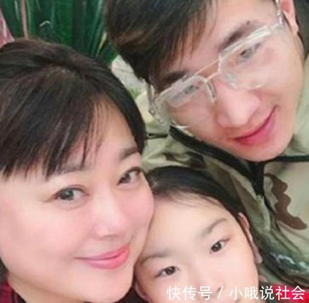 非常6+1|51岁李菁菁回顾抗癌经历,花式鼓励病友,与30岁三婚老公秀恩爱