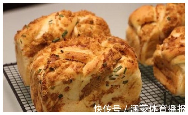 面团|怎么做出松软金黄的吐司,教你用对这一步,在家就能做出肉松吐司