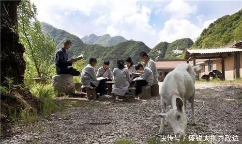 终南山“隐士”人数超5000,茅草房租金猛涨,不少人无奈还俗