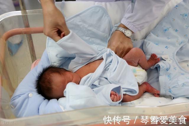 巴掌宝宝|桂林“巴掌宝宝”出生时仅600克,97天后创“生命奇迹”