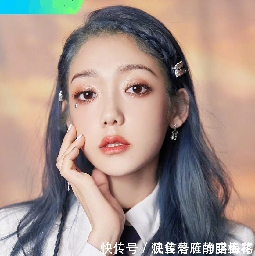 創(chuàng)3學(xué)員跳主題曲，離開(kāi)了強(qiáng)大濾鏡后，希林娜依·高顏值下跌嚴(yán)重