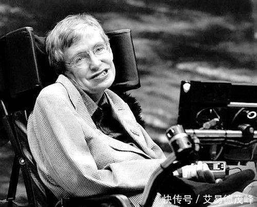 高科技 霍金仅有三根手指能动,轮椅隐藏了多少高科技,网友表示用不起