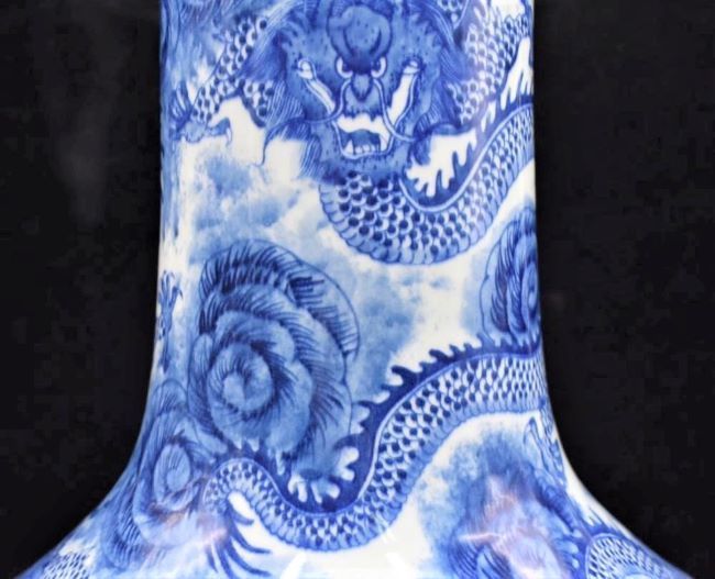 天球|让文物说话:藏于夹墙“幸免”的清中期青花龙纹天球瓶