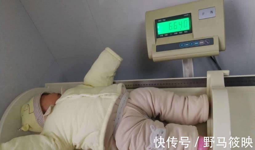 医生|新生儿出生后,医生为什么要告诉婴儿体重你应该知道原因