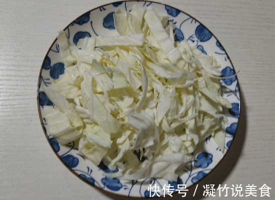 孩子隔三差五就要这样吃，既是菜又是饭，常吃增强抵抗力不生病
