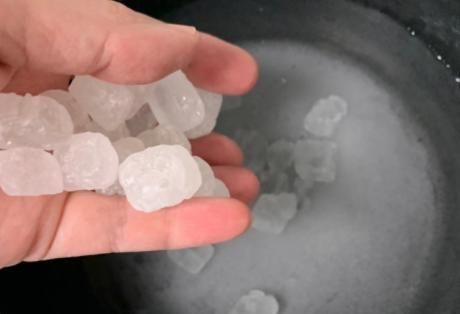 年后,碰到这水果别手软,一次买10斤,放锅中煮一煮,酸甜解腻