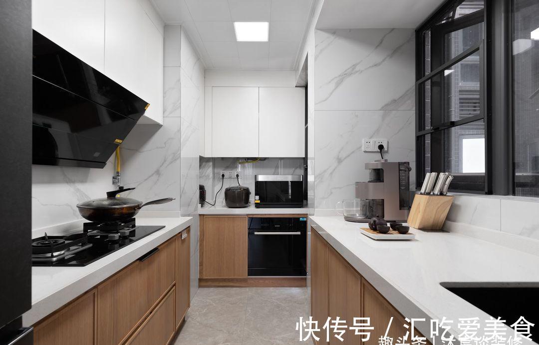 收纳|客厅不要茶几和电视,77㎡越住越大,室内干净清爽,把人深深迷住