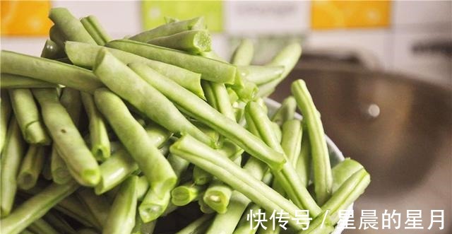 姜丝|虾仁豆角面,营养又好吃,健康美味!