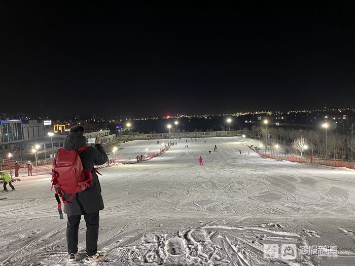 东营市民滑雪热情高一起来看看这些“小小运动健将”|视频 | 冰雪运动