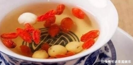 馬齒莧|濕氣的“殺手”終于來(lái)了，不是紅豆薏米，早晚吃點(diǎn)，濕氣不攻自破