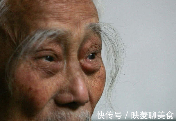 长寿|不论男女，45岁后若有这4个特征，偷着乐吧，可能有长寿潜质