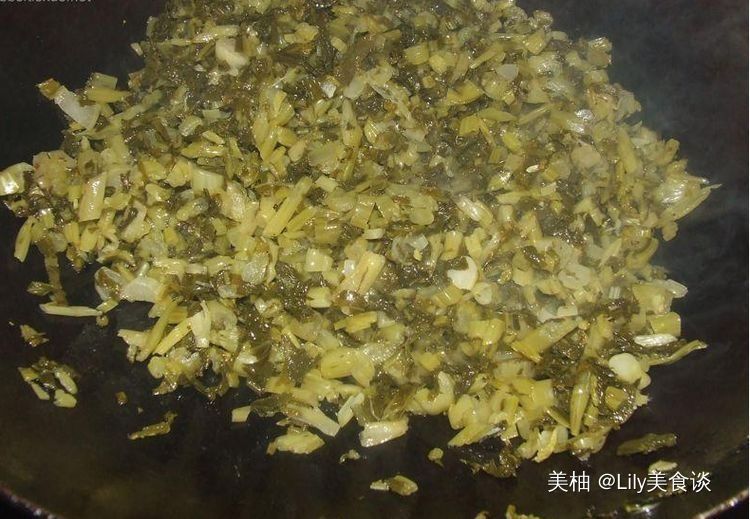 这是我吃过最下饭的家常菜,好吃的狠!没吃三碗饭都不轻易起身