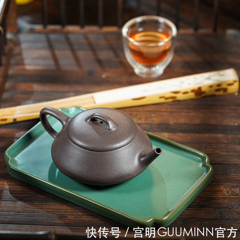 茶壶#盖碗泡茶是门玄学？多年老茶友对比紫砂壶和盖碗泡茶，谁更胜一筹