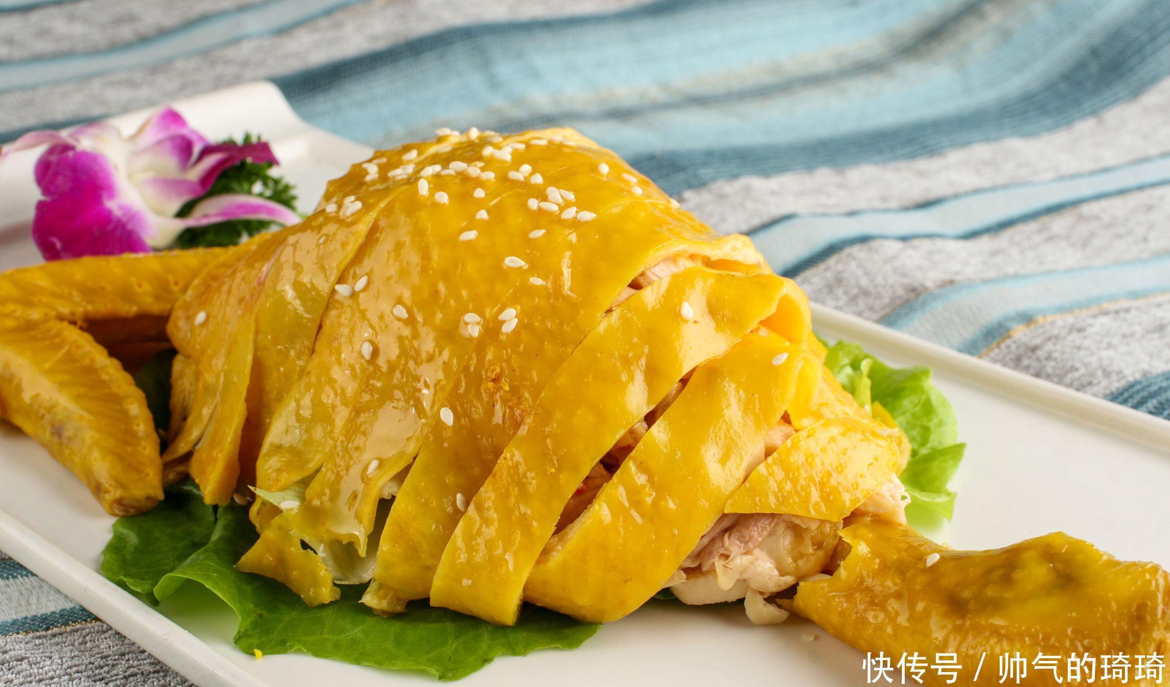 取各家所长进行融合,这道川味盐焗卤水,将两个地域的美味合一