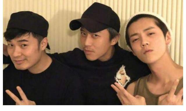 蔡徐坤|曝《奔跑吧》下季成員，蔡徐坤或?qū)⑼顺觯琤aby已斷聯(lián)3個月