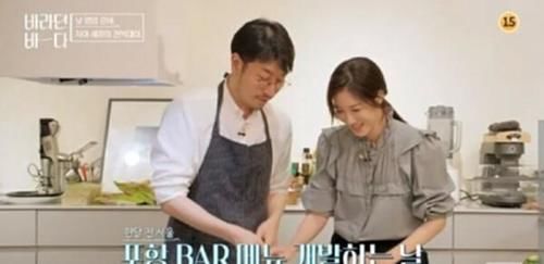 温流|李智雅讲述“拍电视剧时做料理，没有真实感”，并公开“鲍鱼华夫饼”食谱