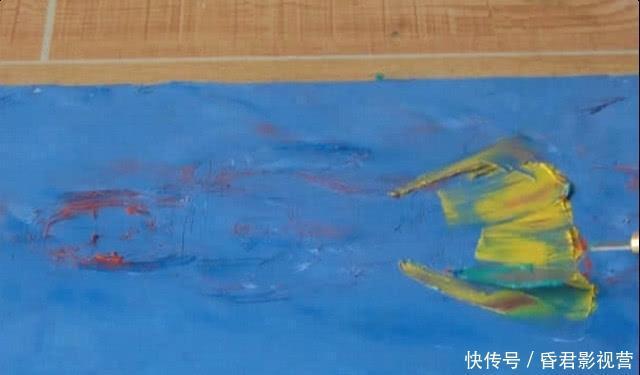 乱挤|美术生太有钱了,乱挤颜料不心疼,看到成品真是打扰了