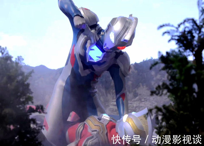 圆谷|圆谷曝光电影版《特利迦奥特曼》剧照,邪恶特利迦来袭,主角联手泽塔战斗!