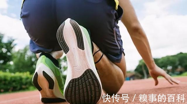 亚瑟士 几百块也能买到顶级脚感!这3款旗舰跑鞋都是高性价比,你识货吗!