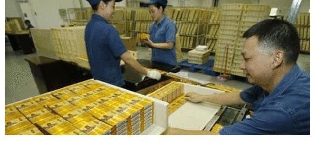 伯克希尔|全球10大赚钱企业揭晓，第一名来自中国，苹果、微软都“靠后站”