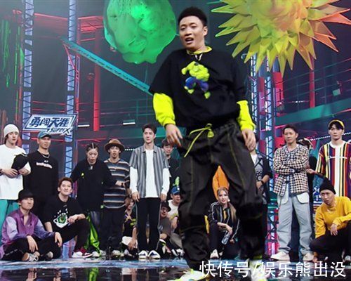 舞者|《街舞》變成了WWE，實力由“劇本”決定，張藝興贏了世界冠軍