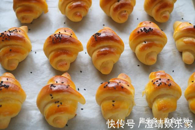 包子|普通面粉加2个鸡蛋做的小面包，松松软软，比包子馒头好看更好吃