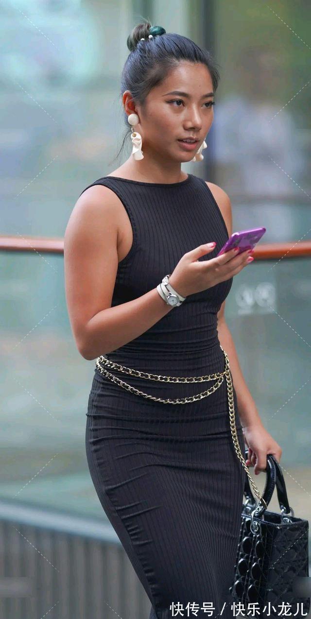 气质 气质出众的连衣裙搭配技巧,休闲塑形又耐看,会怎样?