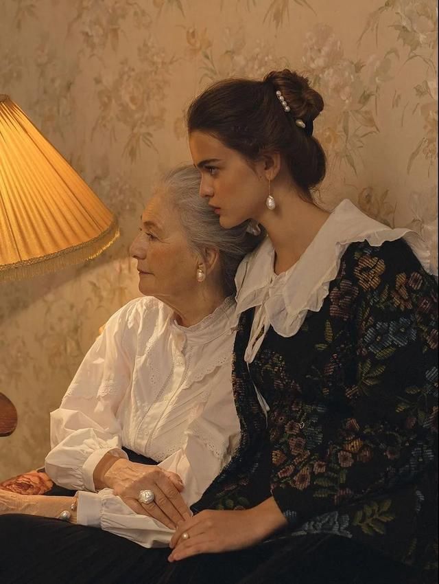 统一了全世界皇室审美的珍珠，到底怎么戴才好看？