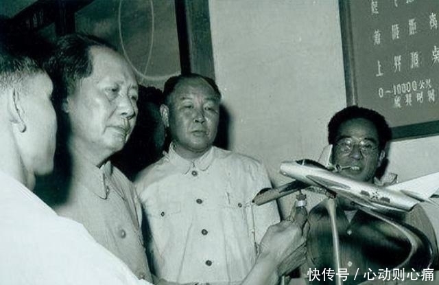 毛主席|开国上将病逝在办公桌上，毛主席得知后大怒：为什么要这样对待他