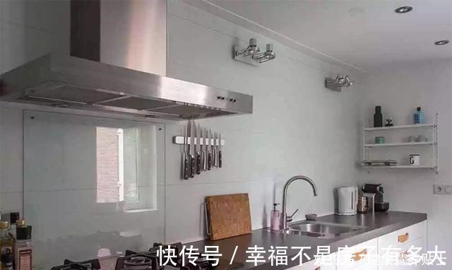 看上去很美|每次洗碗弄的到处都是水!听完内行人的建议,才知是厨房水槽的过!