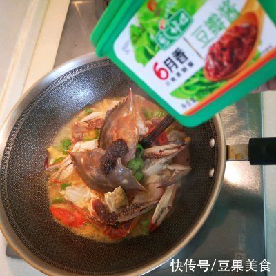 凉拌藕片|#我的养生日常-远离秋燥#梭子蟹年糕