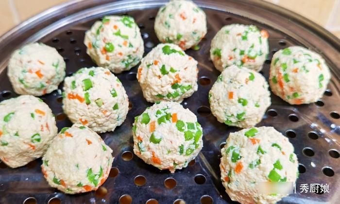 豆角|三伏天可以不吃肉，碰到此菜别手软，一斤不到2块钱，鲜美又营养