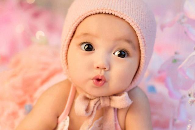 我愿意|女婴颜值太高,被网友称为“最美新生儿”:我愿意等她18年