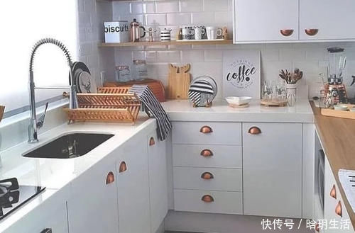 台面|定制橱柜该如何选择台面?7种不同材质的橱柜台面介绍,别再选择错了!